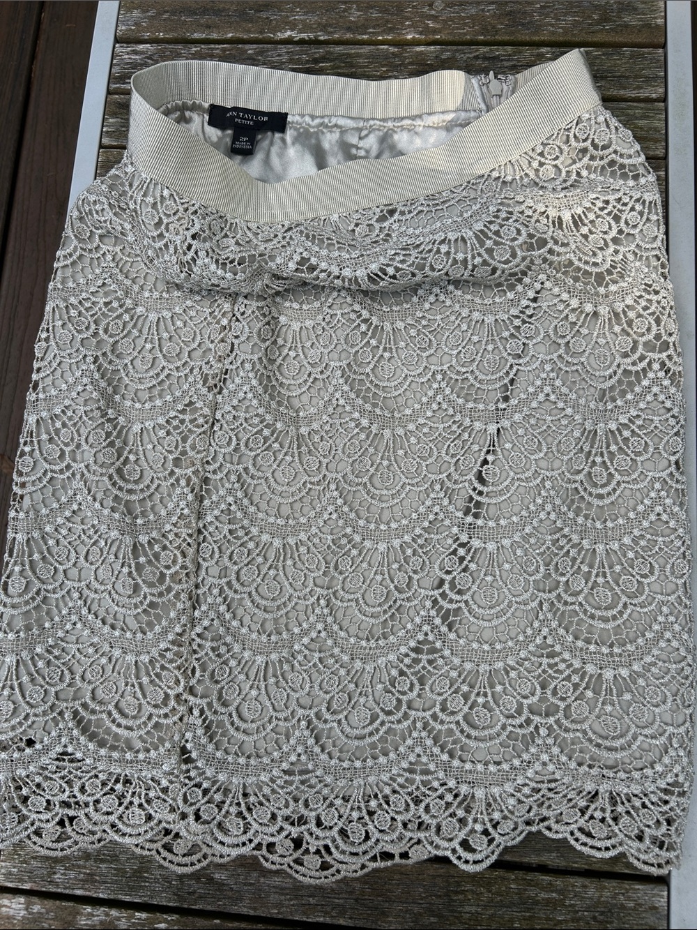 Ann Taylor Lace Mini Skirt in Cream